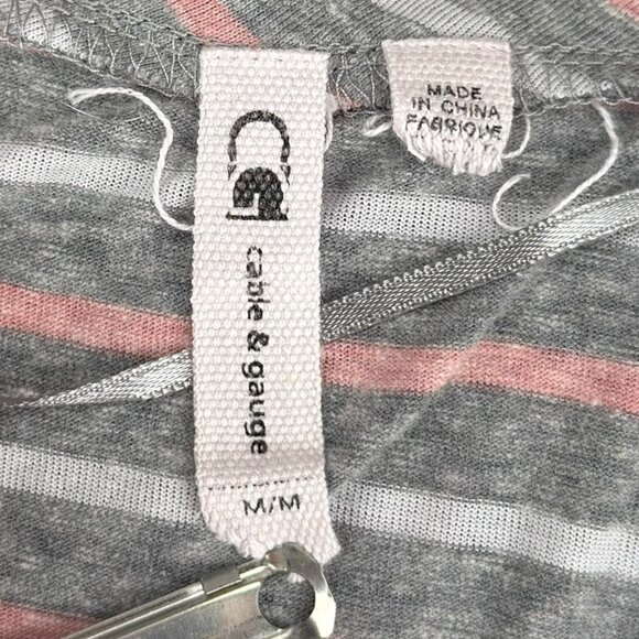 Cable & Gauge Women’s Gray Pink Striped V-Neck Short Sleeve Tee Size Medium - Picture 7 of 7